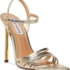 Steve Madden Wendy 5.5 gold strapped sandal